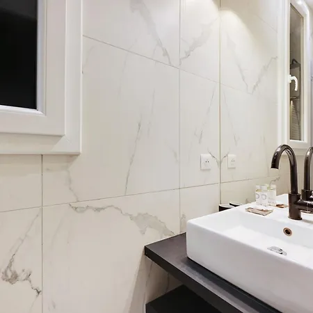Beautiful 3br With Garden - Mirabeau - Mobility Lease Appartamento Parigi